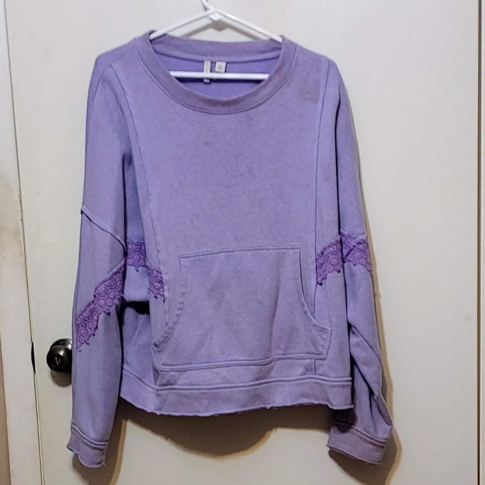 EST 1947 Woman's Lavender Sweat Shirt SZ Xl Long Sleeve Pullover Active/ Casual